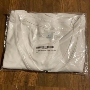 New yoga/workout ladies tee